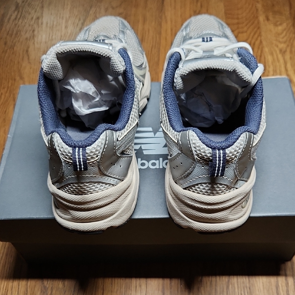 New Balance Kids' Silver and Blue Sneakers - Picture 4 of 10